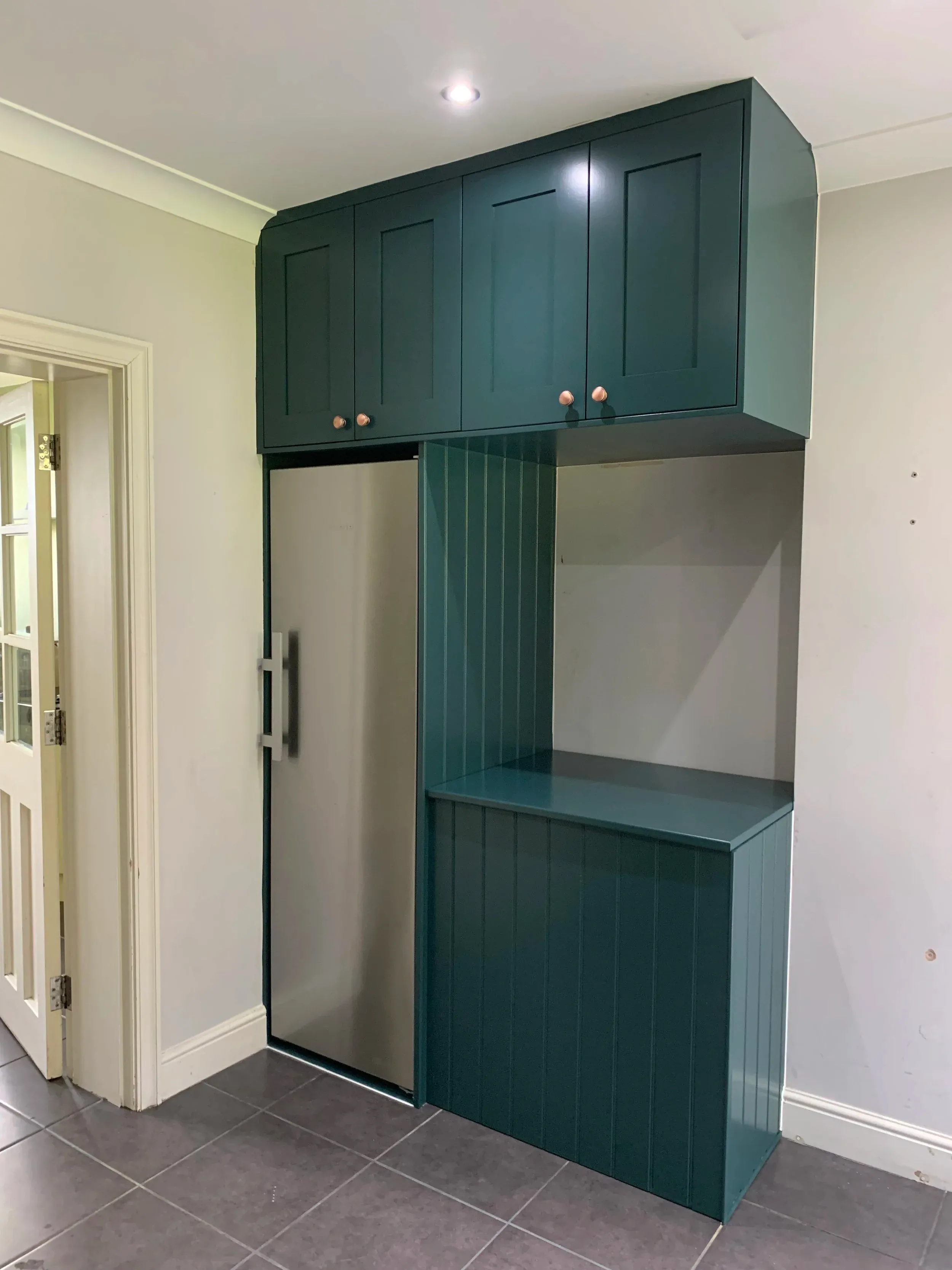 Bootroom bench and appliance cabinets, Seagull Bespoke Interiors